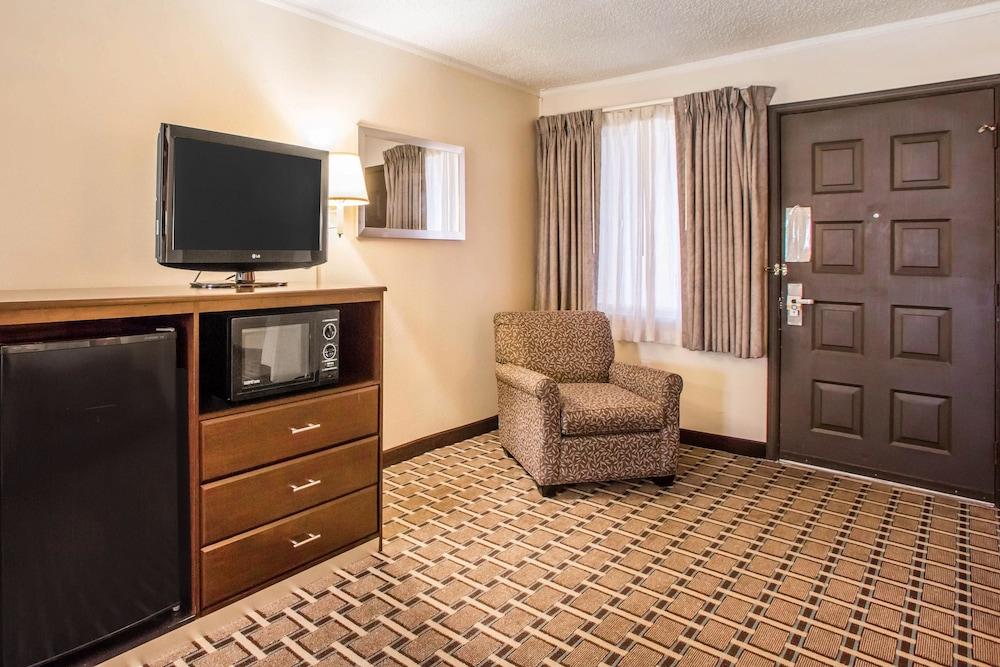 Quality Inn & Suites Millville Eksteriør bilde