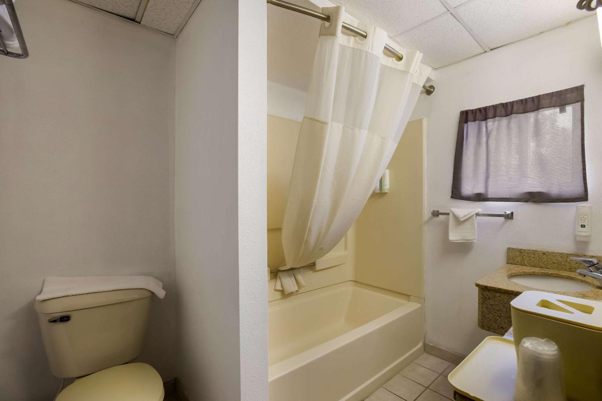 Quality Inn & Suites Millville Eksteriør bilde