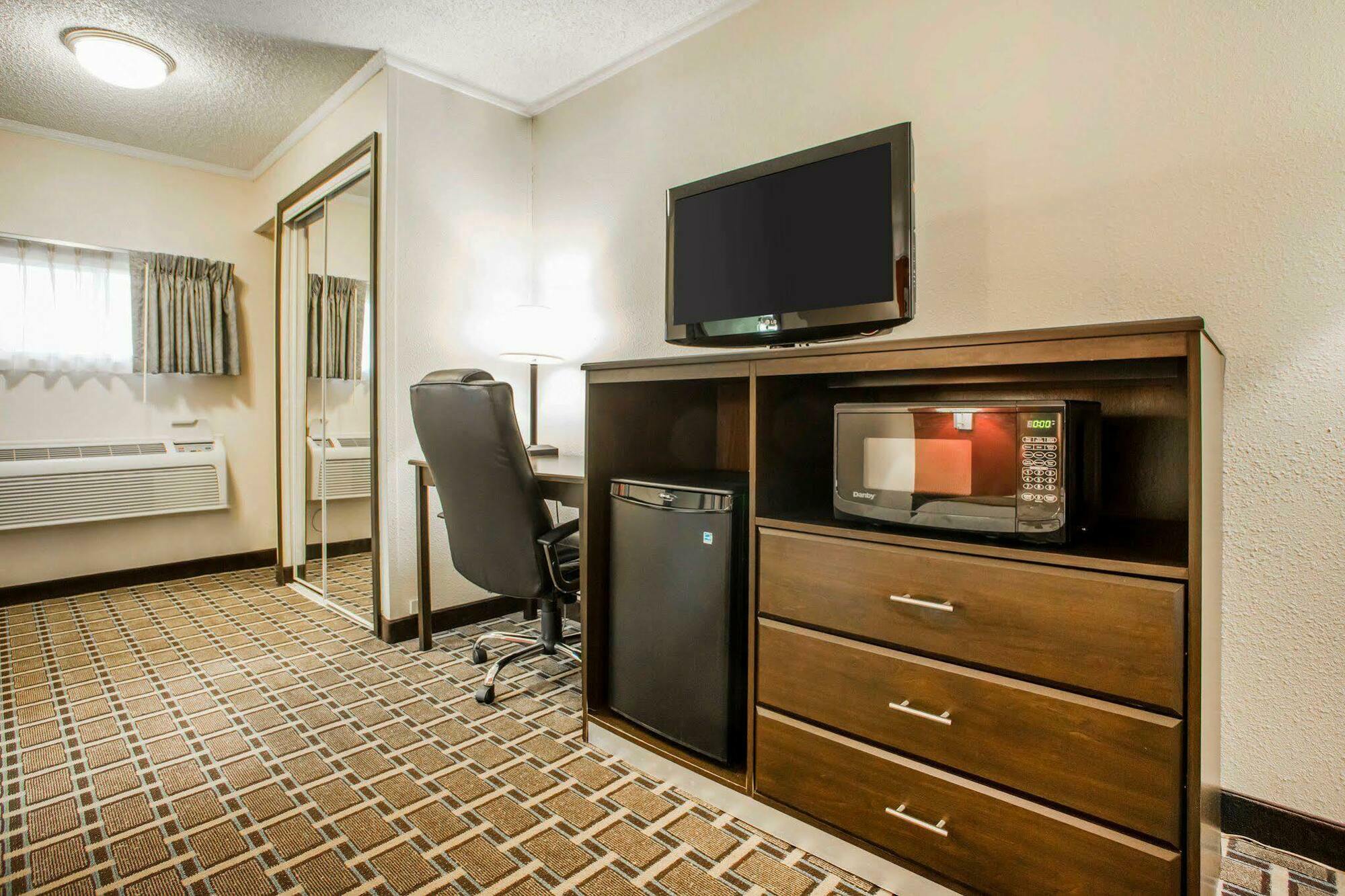 Quality Inn & Suites Millville Eksteriør bilde